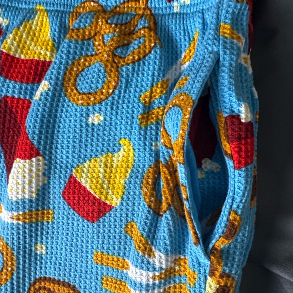 NWOT Disney Parks 1X Thermal Pajama Sleep Pants Mickey Waffles DOLE Whitp Churro - Picture 5 of 8